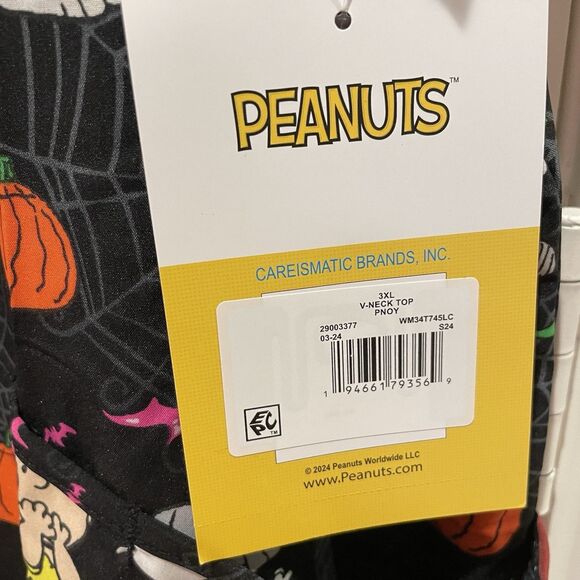 Medical Scrubs Peanuts Snoopy Charlie Brown Halloween Women’s Plus Size 3X NEW - Picture 5 of 11